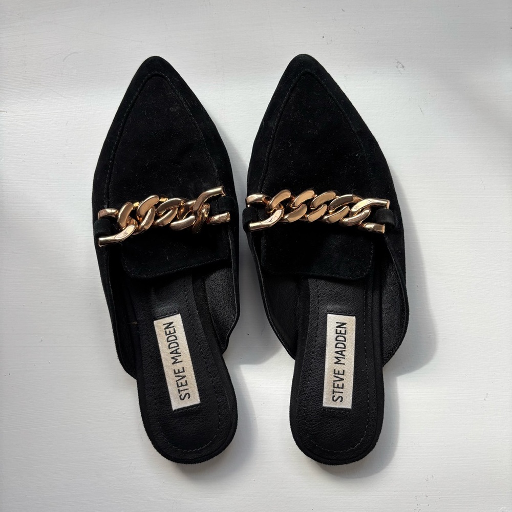 Steve‎ Madden Black Mules  with Gold Chain Accent Sz 5